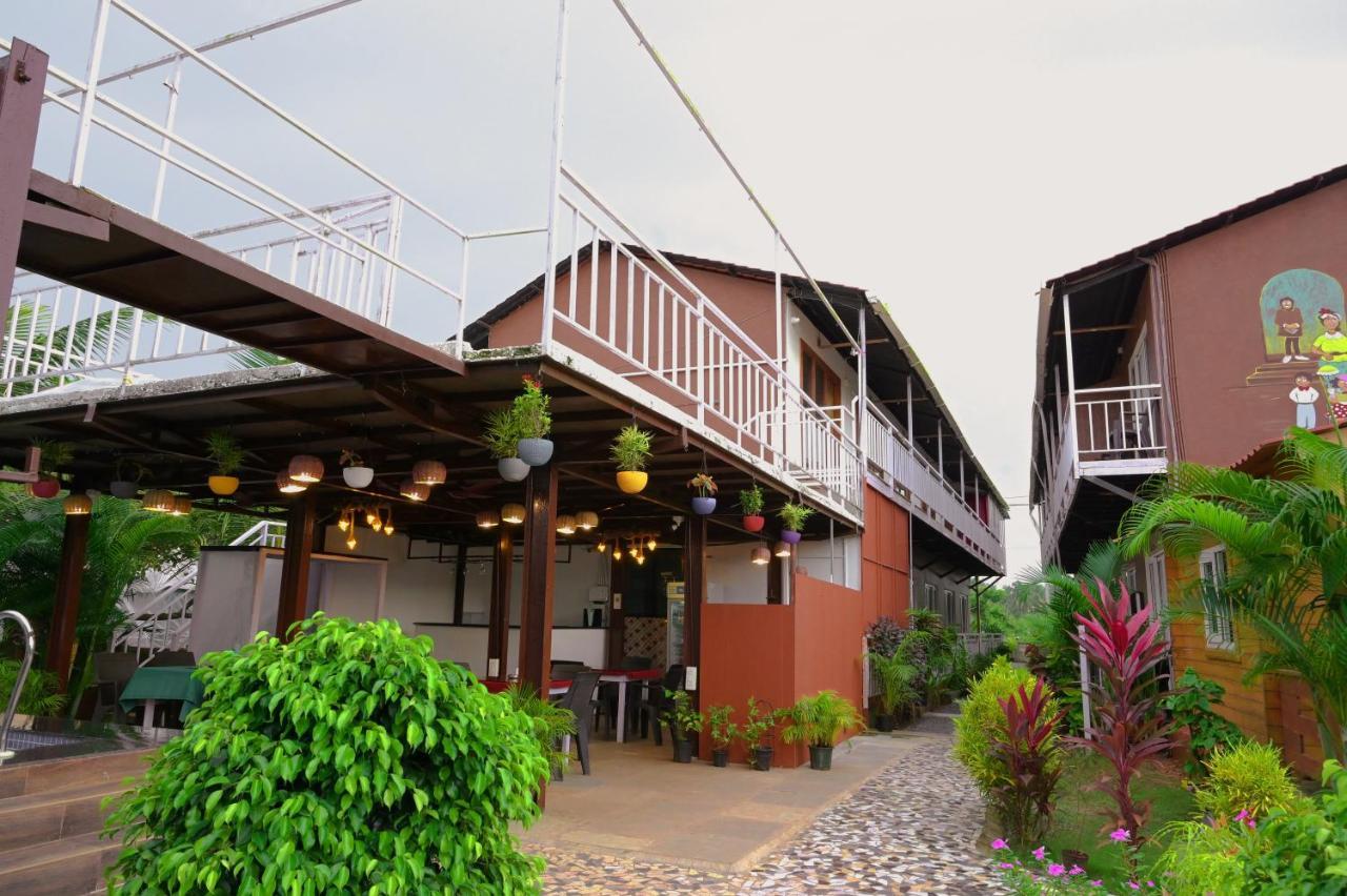 Vedana Retreat Arambol Hotel Exterior photo