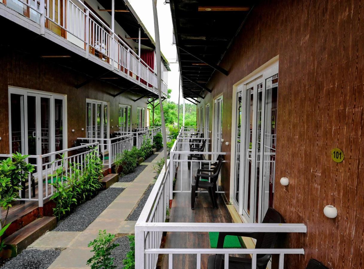 Vedana Retreat Arambol Hotel Exterior photo