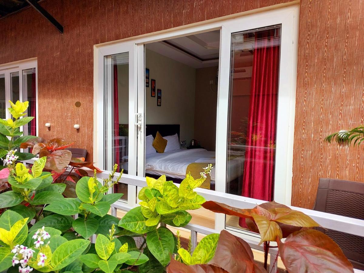 Vedana Retreat Arambol Hotel Exterior photo